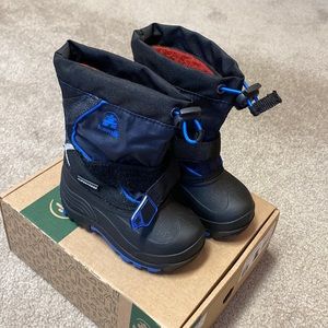 New Kamik toddler size 8 winter snow boots